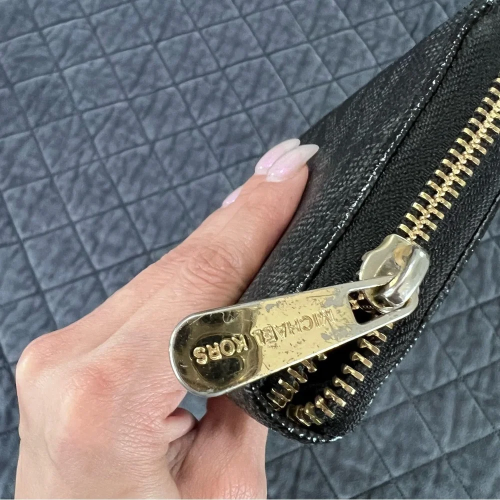 Michael Kors Monogram Wallet Logo Zip Around Black MK Leather